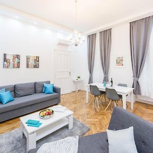 Oasis Apartment - Terez Boulevard I